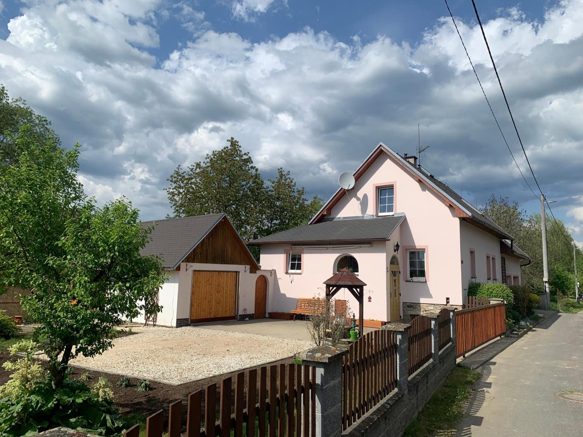 Chalupa U Desne Petrov nad Desnou Esterno foto